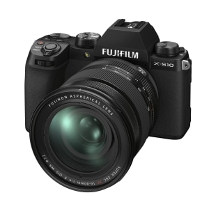 Review: Fujifilm X-S10