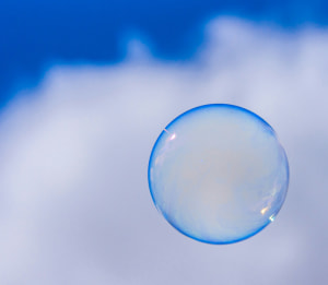 Swiss boffins create edible water capsules
