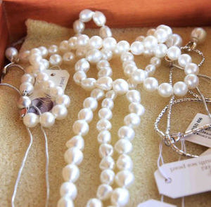 Pearl company shines abroad
