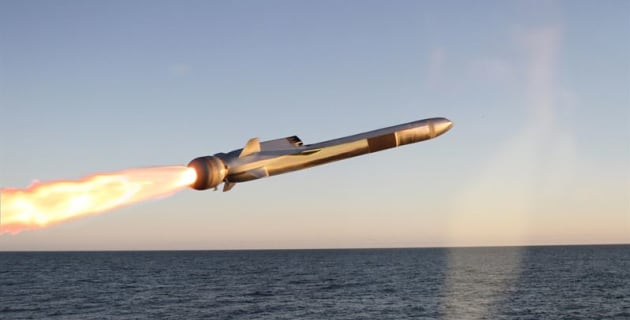 www.australiandefence.com.au