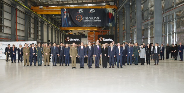 www.australiandefence.com.au