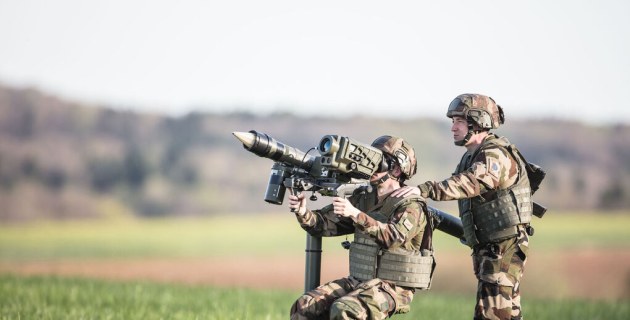www.australiandefence.com.au